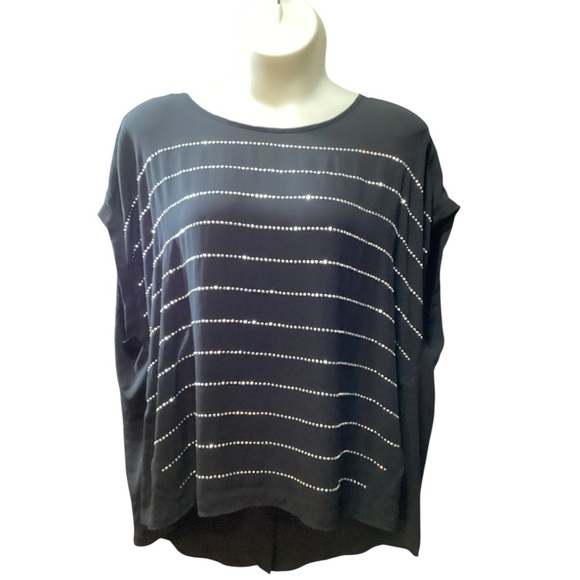 Plus Size, Lane Bryant Sleeveless Black and Silver Blouse, Size 26/28 - Picture 2 of 7